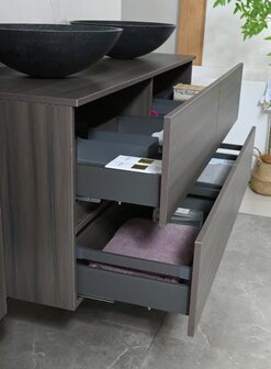 Badkamermeubel 2 Persoons 130 cm Donker Hout | Zwarte Stenen Waskommen | Incl. LED Spiegel &amp; Kranen