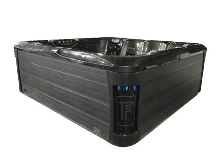 Vonato PF SPA 2025 Black Balboa control panel bovenaanzicht