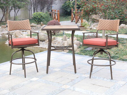 Barset 3-delig bruin wicker met rode kussens &mdash; 2 draaibare barkrukken en hoge bartafel