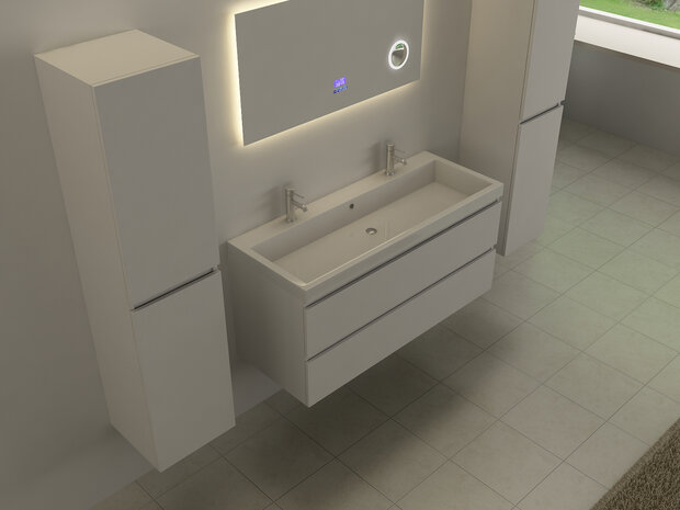 Badkamerspiegel detail &mdash; touch display met klok, temperatuur en dimbaar LED