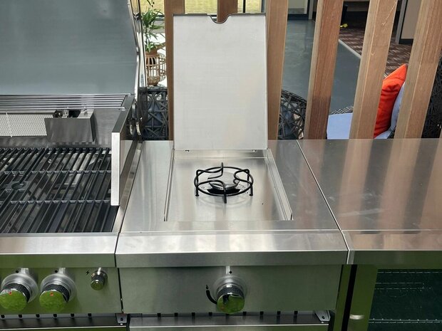 Gasbarbecue buitenkeuken RVS zijbrander detailopname