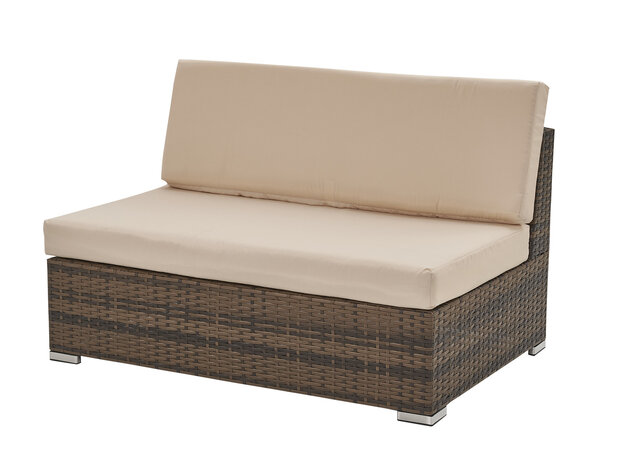 Loungeset lange bank &mdash; bruin wicker met zandkleurige kussens en rugkussentjes
