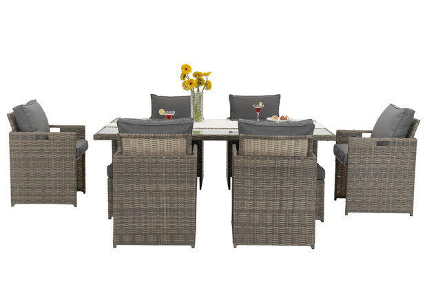 Diningset bruin wicker detail &mdash; halfrond vlechtwerk, grijze kussens en aluminium frame