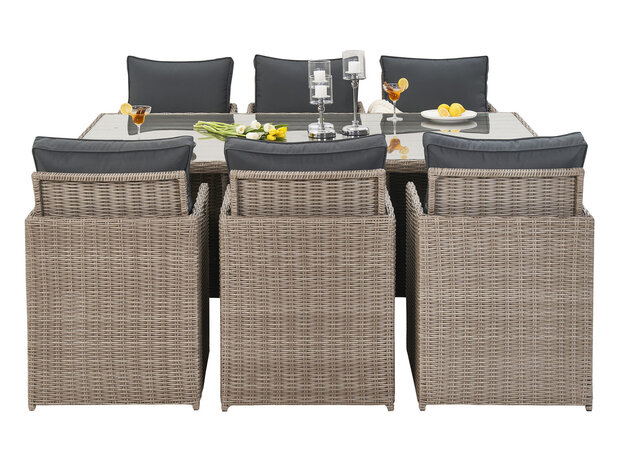 Diningset beige wicker detail &mdash; halfrond vlechtwerk en antraciete kussens aluminium frame