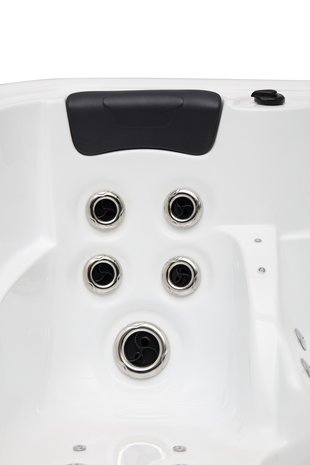 Zitplaats detail outdoor spa jets